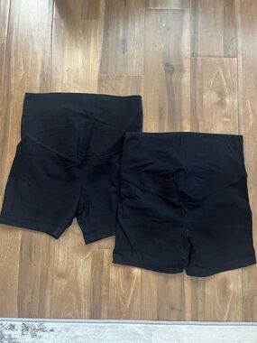Old Navy Black Maternity Athletic Bike Shorts Duo